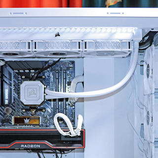 趣味测试 篇十七:5800X 与 11700K 哪个更适合 CSGO 这一类对抗性较高的游戏呢?