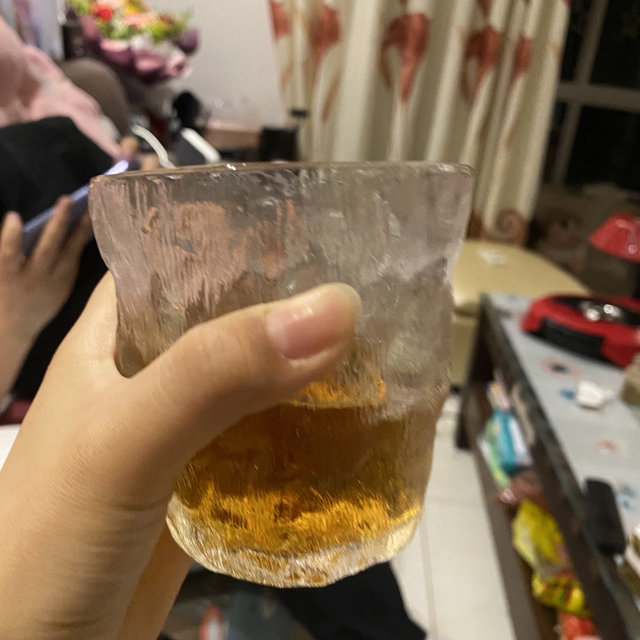 1.9元精致小杯子