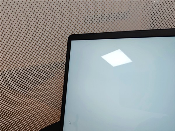 realme官宣笔记本和平板电脑：铝合金机身设计