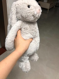 邦尼兔毛绒玩具