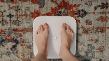 产后怎样才能科学减肥、控制体重？