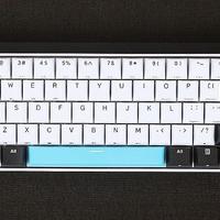 硬核桌面物志 篇一百一十：杜咖K330W迷你机械键盘赏评：颜值满分，定制机械轴，三模连接，全键无冲！