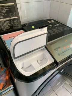 日立日本旗舰款的AI自洁除螨母婴洗衣机