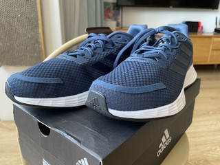 给爸爸买的阿迪达斯adidas运动鞋