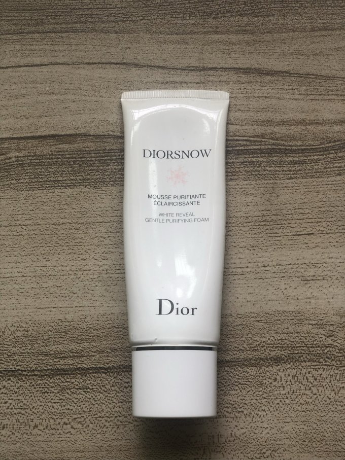 diorsnow男士洗面奶清香型味儿