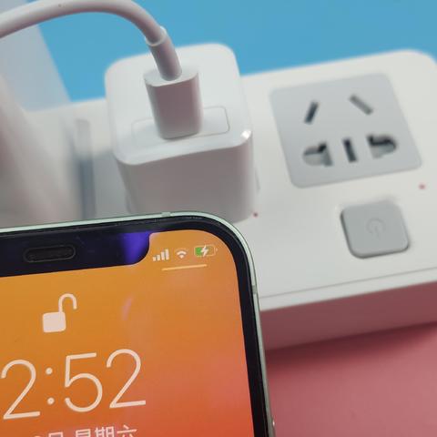 iPhone12快充好搭档，sanag 充电器20w PD快充头