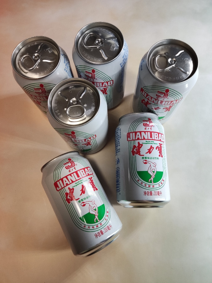 健力宝碳酸饮料