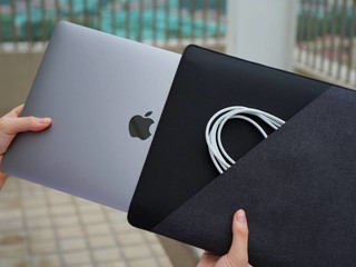 MacBook配上这包绝了！