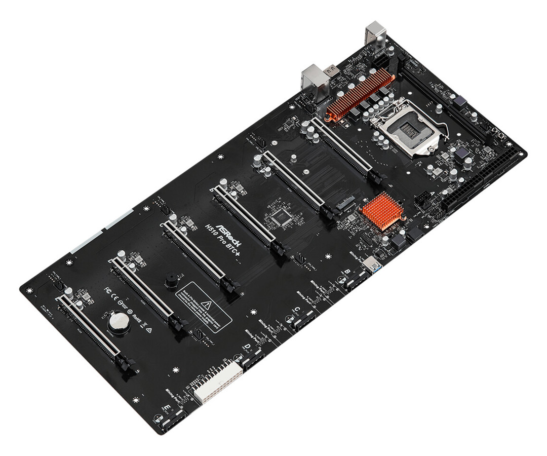 七彩虹也发布了C.3865 U-BTC PLUS V20“矿板”，板载处理器、支持8路显卡