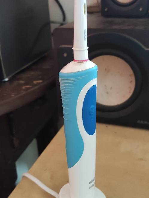 欧乐-B电动牙刷