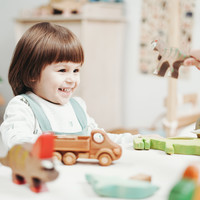 如何给宝宝挑选高质量玩具？这 10 种益智玩具越玩越聪明