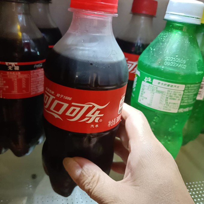 618买了一百瓶小可乐