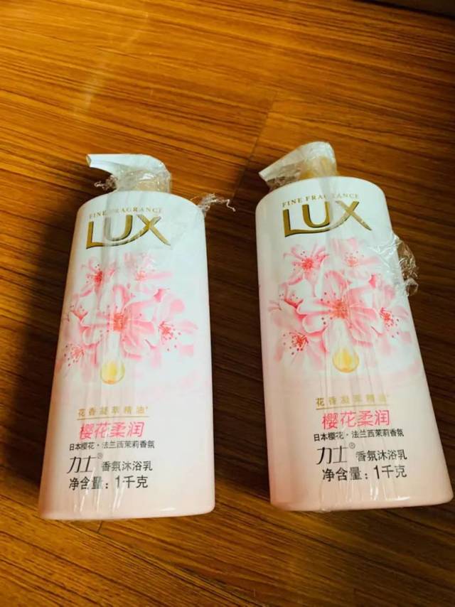 沐浴露香味独特,淡淡的清香