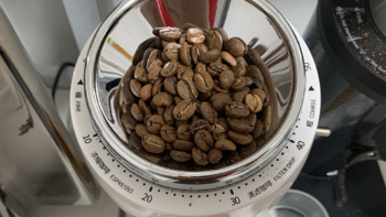 咖啡烘焙手记 篇一：哥伦比亚 白山庄园 蜜桃气泡，咖啡届的元气森林