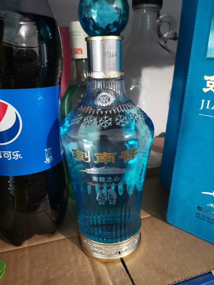 剑南春白酒