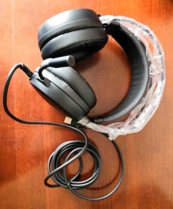 rapoo雷柏vh160耳罩式头戴式有线耳机黑色usb口