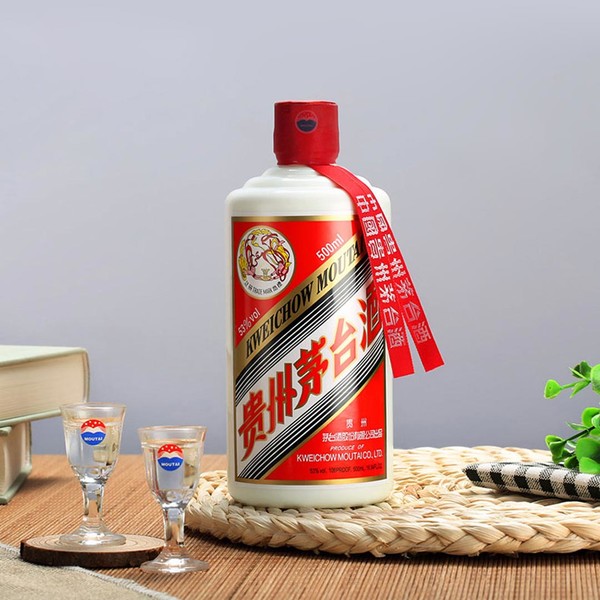 贵州茅台白酒队内大比拼——飞天53度VS精品53度【实物对比,六大 贵州茅台白酒队内大比拼——飞天53度VS精品53度【实物对比,六大