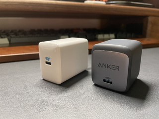 新买的anker GaN2 65W到手了