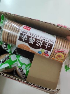 干干脆脆非常好吃的嘉士利饼干不要错过