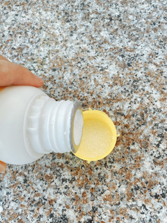 我的日用百宝箱-柠檬水垢清洁剂