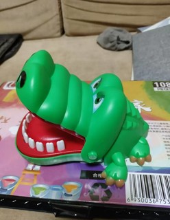 鳄鱼创意玩具