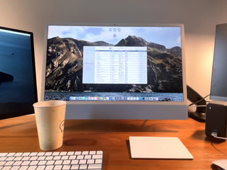 全网首台真·新款iMac开箱&桌面效果