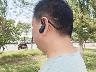 百元运动耳机，拒绝入耳与半入耳的磨损耳蜗