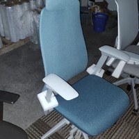 之前的椅子实在蚌埠住了，个人身材下的部分高端人体工学椅体验