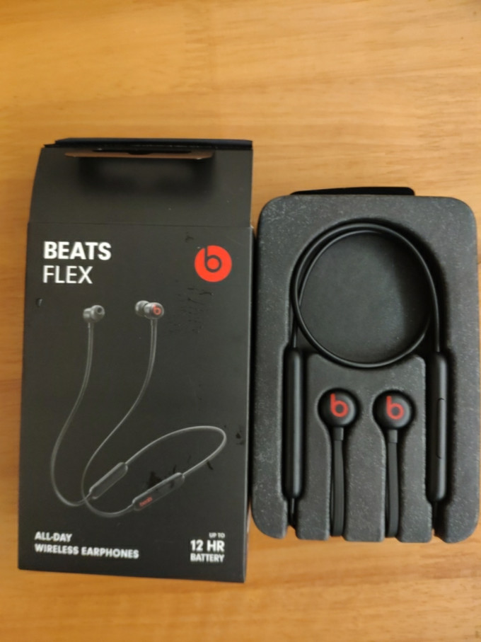 beatsflex专为苹果打造的蓝牙耳机