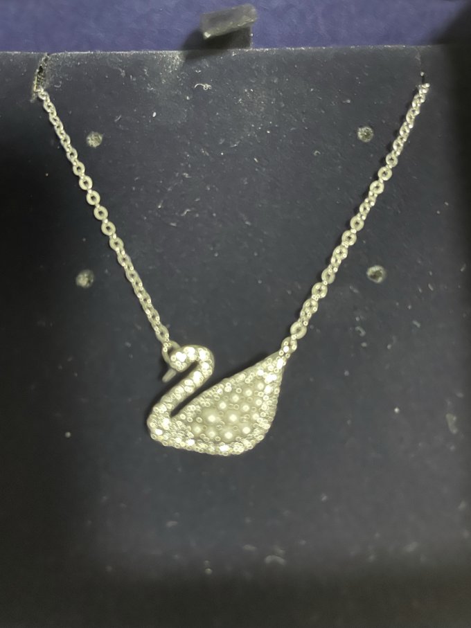 可心的经典款白天鹅项链