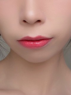 孙一宁直播同款唇釉💄嫩到我也想亲一口