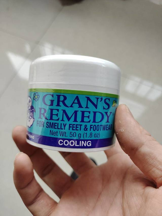 三板斧彻底根除脚气～老奶奶臭脚粉