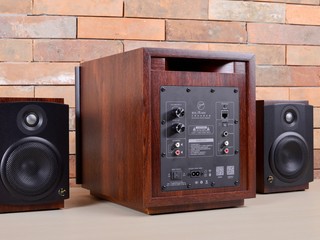 从HiFi玩到网络，入手无所不能的惠威M