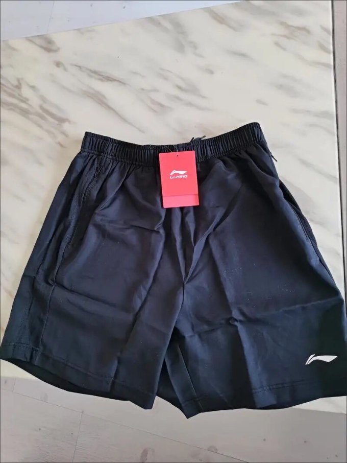 李宁运动短裤