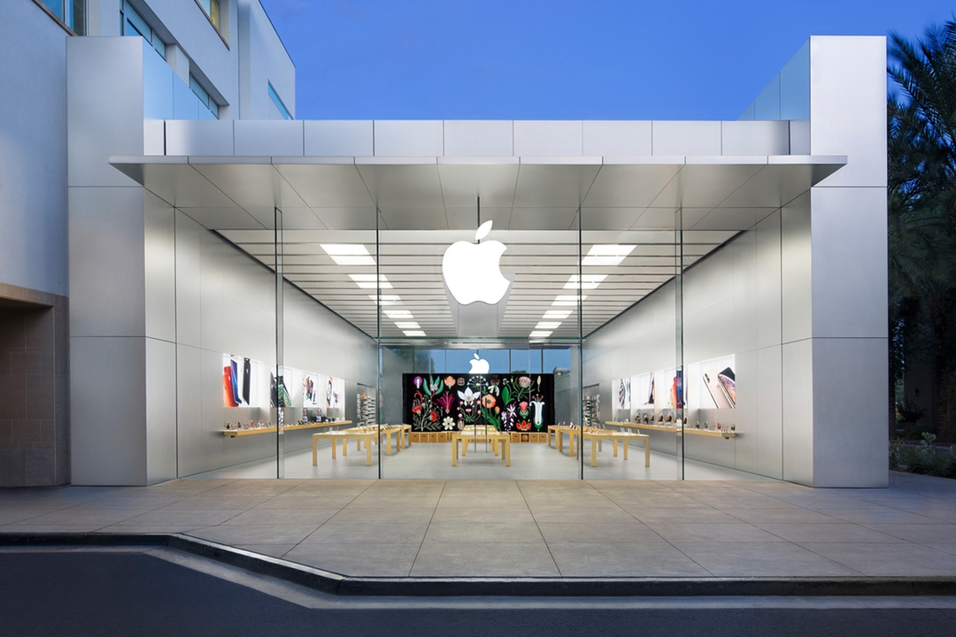 用户可通过 apple store 零售店线上购买商品,在结账时选择通过线下