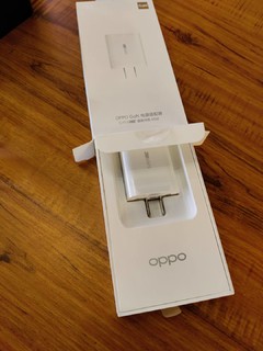 黄鱼买的OPPO GAN充电器