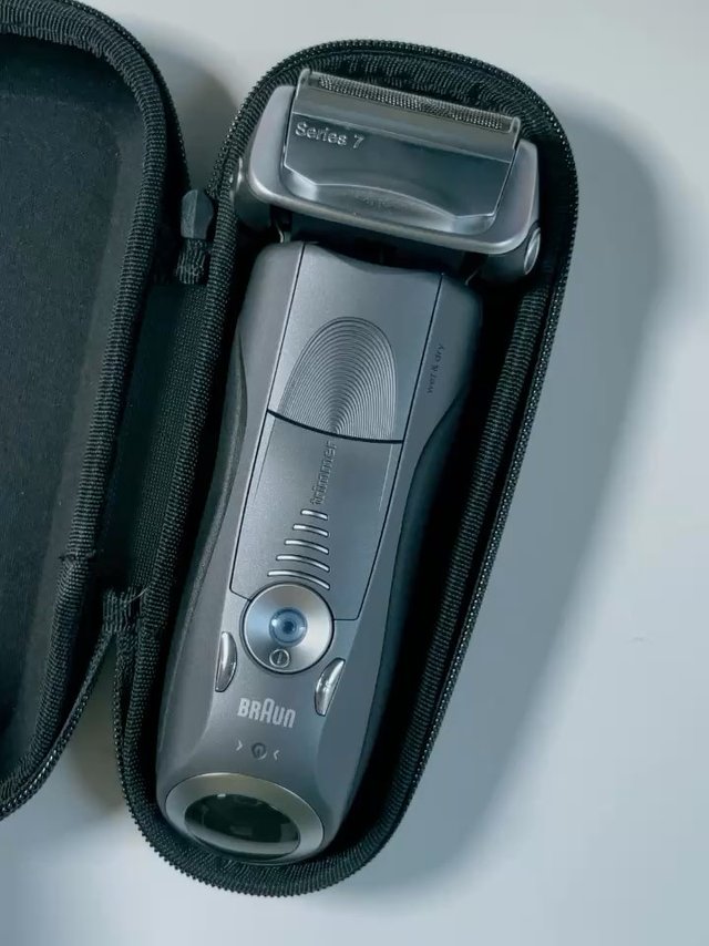 德国原产 男人的乐趣-博朗7系剃须刀