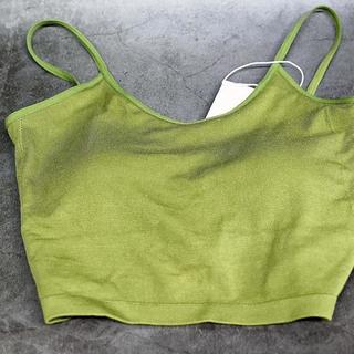 清爽简约更舒适,容易搭配的夏季小背心