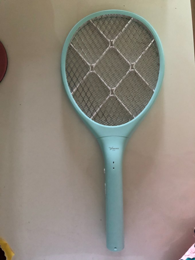 噼里啪啦碰一电一个准雅格电蚊拍真香