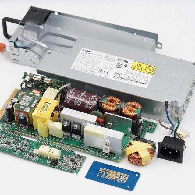 拆解报告：AcBel康舒科技550W服务器电源FSA011