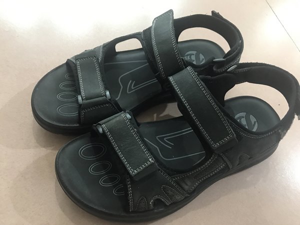 给爸爸买的bata凉鞋