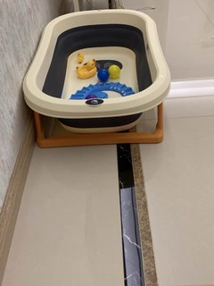 婴儿折叠浴盆