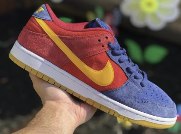 巴萨配色？Nike SB Dunk Low 