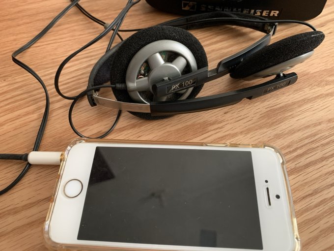 经典的平民初烧森海塞尔px100耳机
