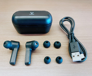 为游戏而生-雷柏VM700背光蓝牙耳机！