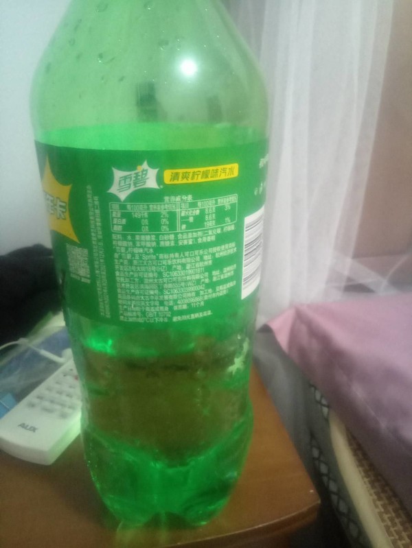 可口可樂汽水_coca-cola 可口可樂 sprite 雪碧 汽水 清爽檸檬味 瓶裝