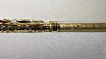 钢笔 篇一：自购开箱——英雄H90型18K金笔(建厂90周年)尊享版