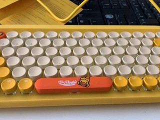 只有美观的机械键盘—洛斐小圆点小黄鸭键盘