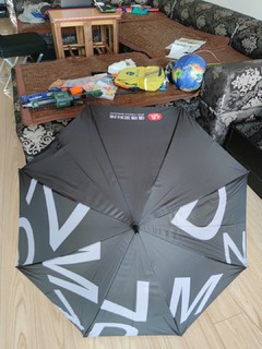 感谢张大妈送来夏日清凉伞