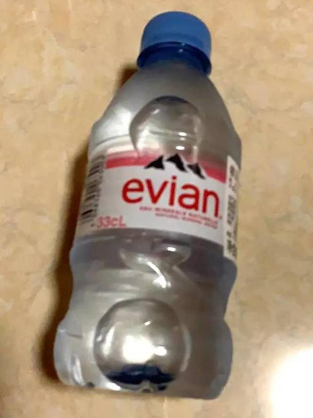矿泉水